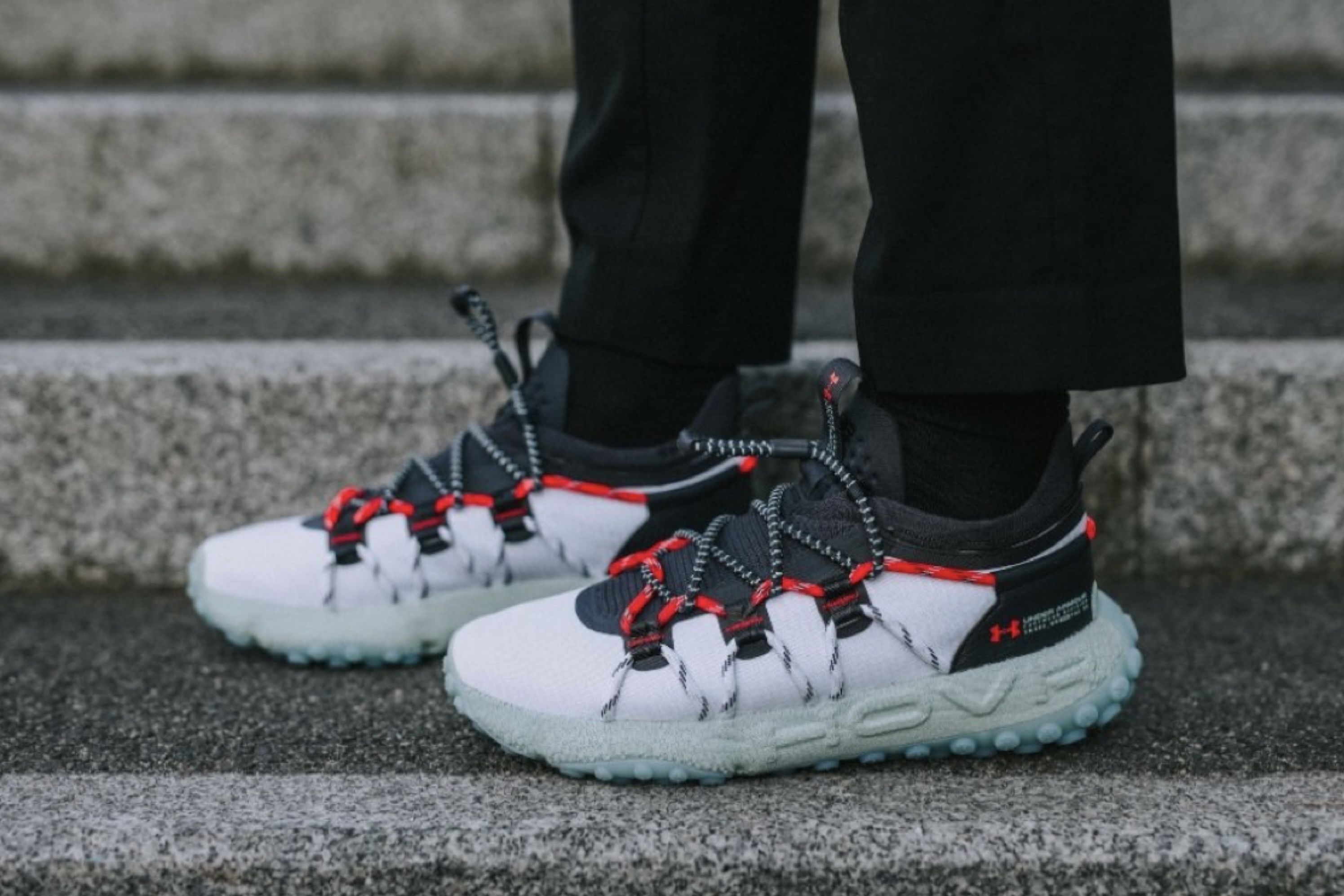 รองเท้าเดินป่า Under Armour HOVR Summit FT ‘White/Enamel’ (M9.5US)