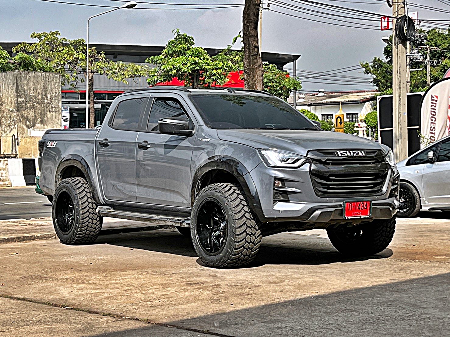 D-MAX ทรงเมกา จากอุธยา