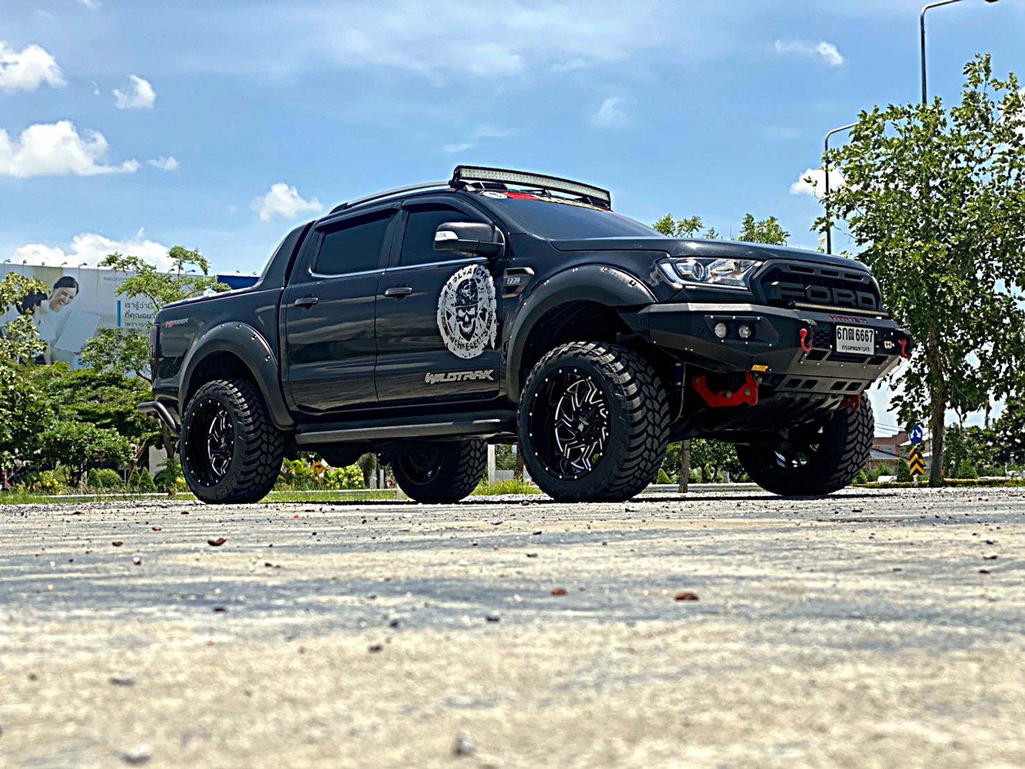 FORD WILDTRACK ทรงเมกา