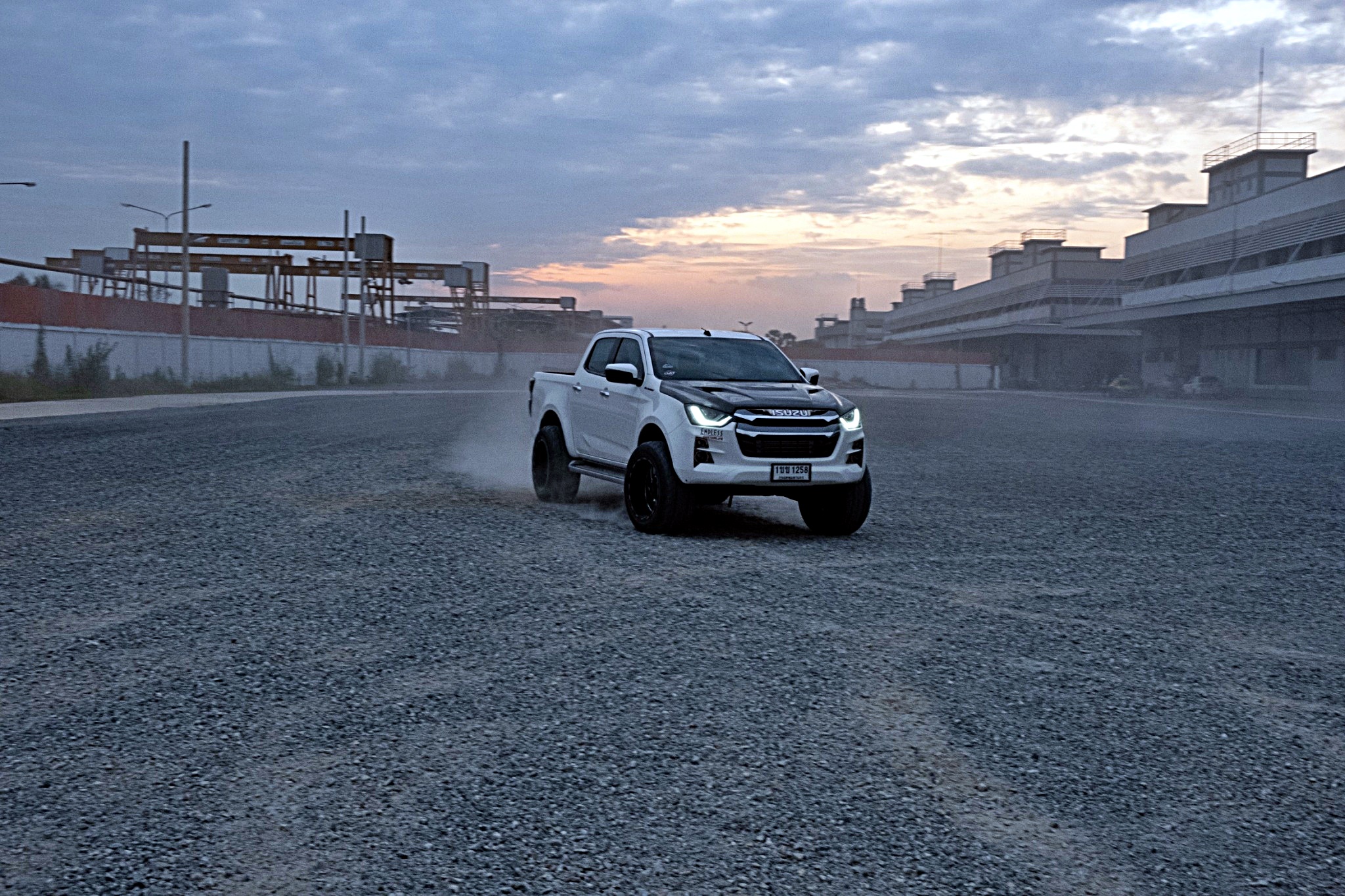 #จากตัวเตี้ยรถซิ่งสู่ตัวสูงทรงเมกา ที่ step9