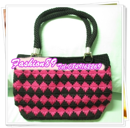 กระเป๋าเชือกร่มสีชมพูดำ (paracord bag)