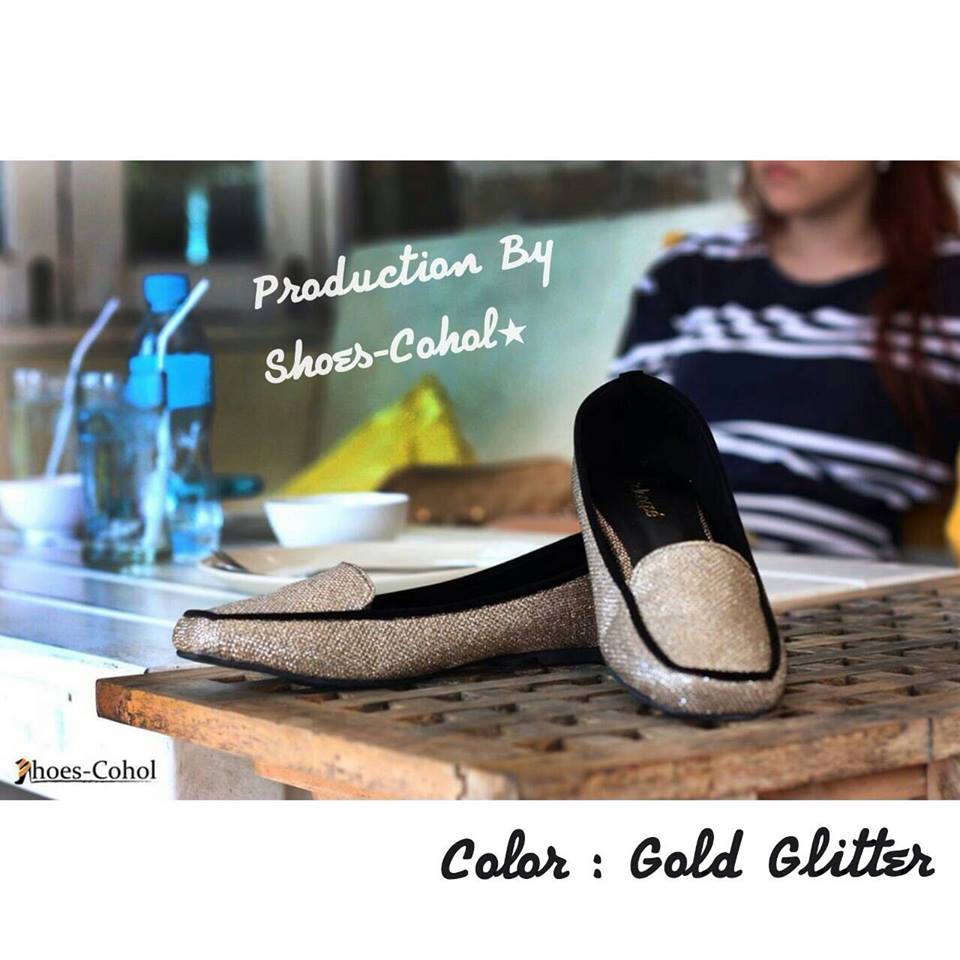 รองเท้าหนังนิ่มกลิ้ตเตอร์วิ๊งๆ