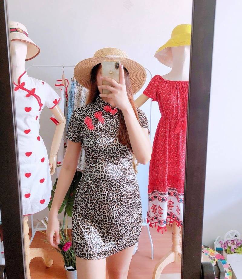 เดรสคอกี่เพ้า ลายเสือ