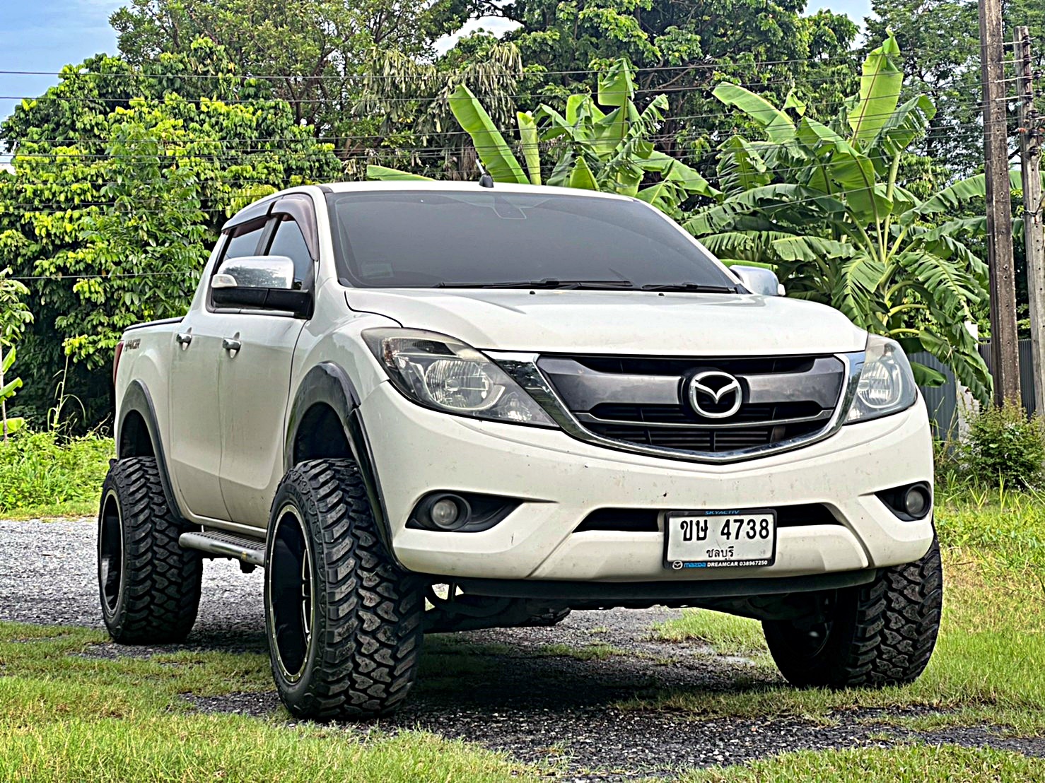 ตัวอย่างการแต่งรถแนวเมกา สำหรับ MAZDA