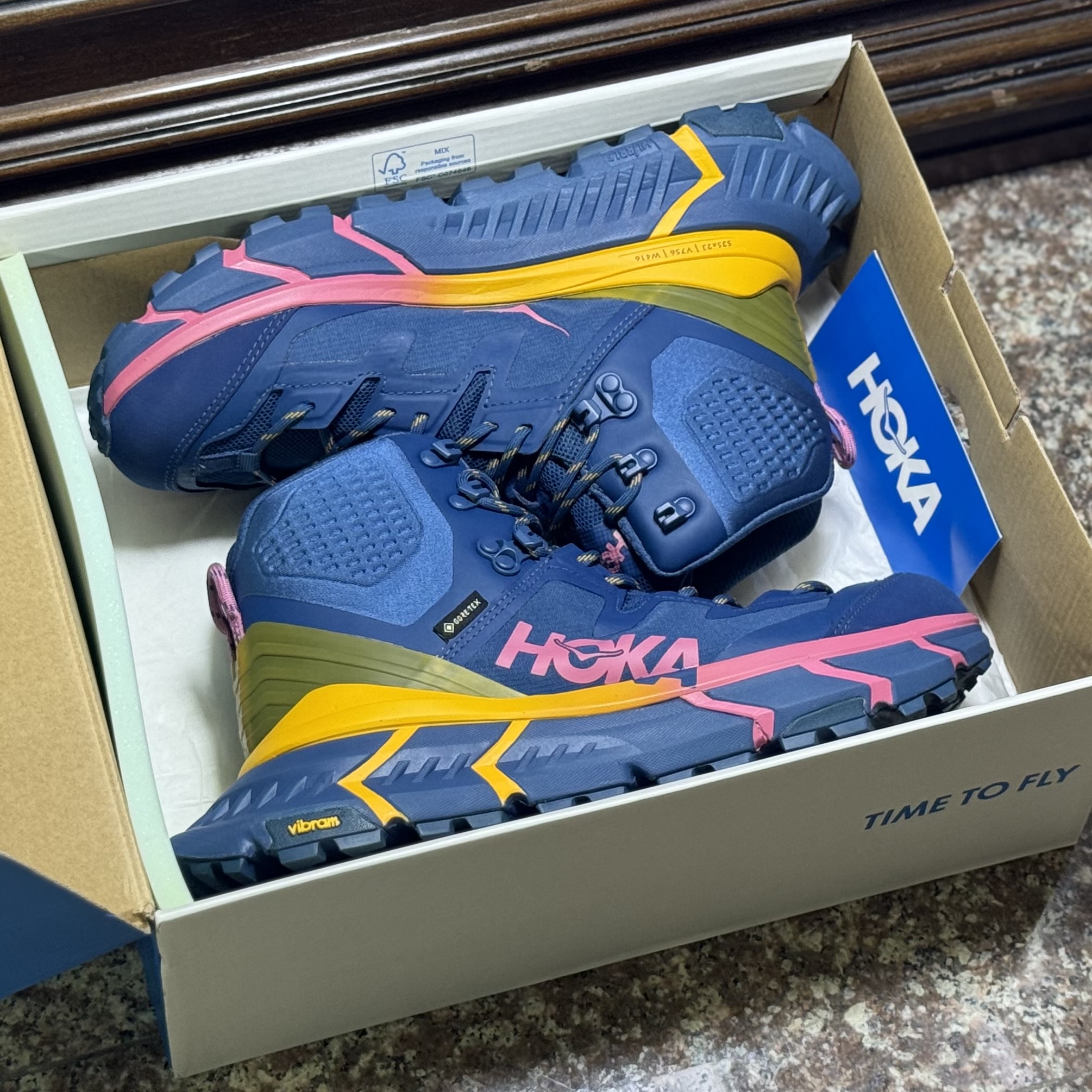 รองเท้าเดินป่า HOKA TenNine Hike GTX Women (W6.5/9US)