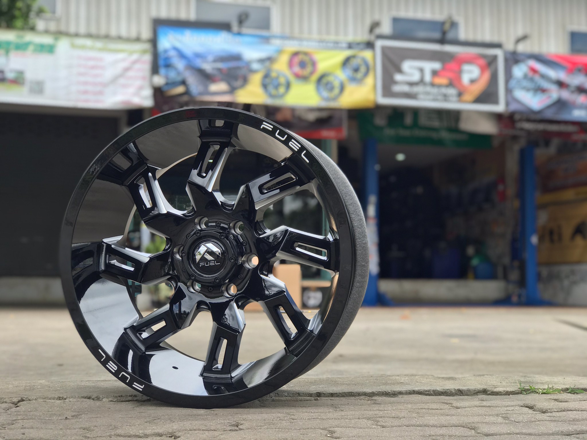 FUEL LOCKDOWN ขอบ20 ราคาพิเศษ