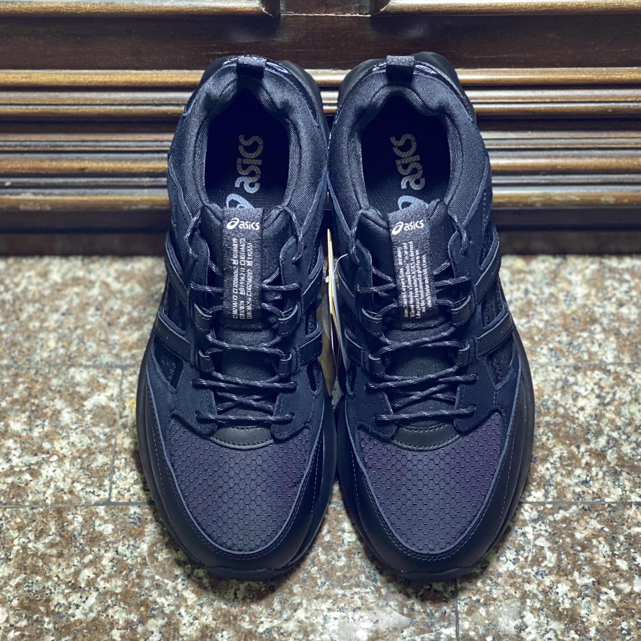 รองเท้า ASICS Tarther Blast RE ’TripleBlack’ (M9.5/10.5US)