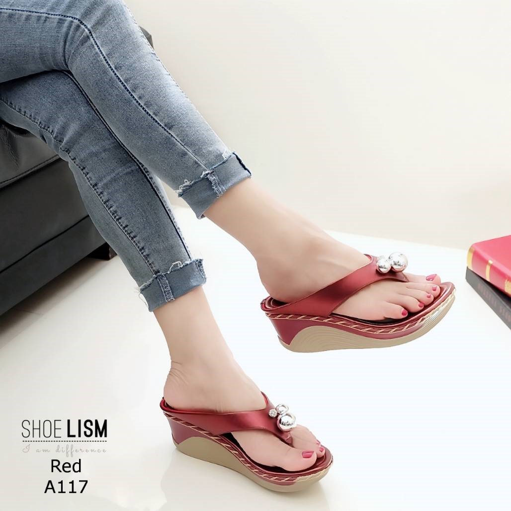 รองเท้าหูคีบ แต่งมุก