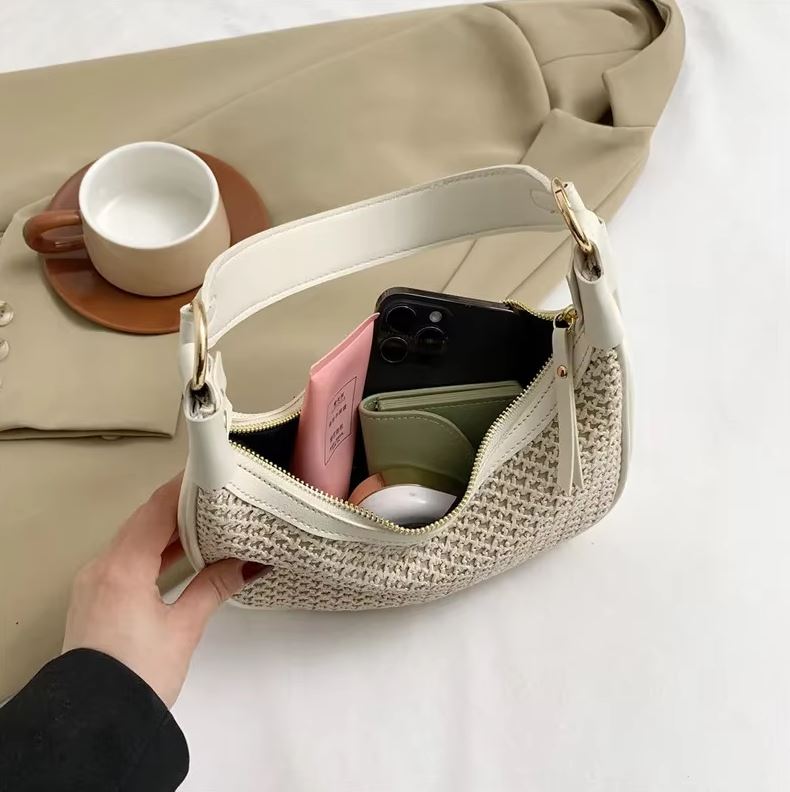 Hobo bag กระเป๋าสะพายไหล่ดีไซน์หรู ทรงสวย ขนาดเล็ก 🐠