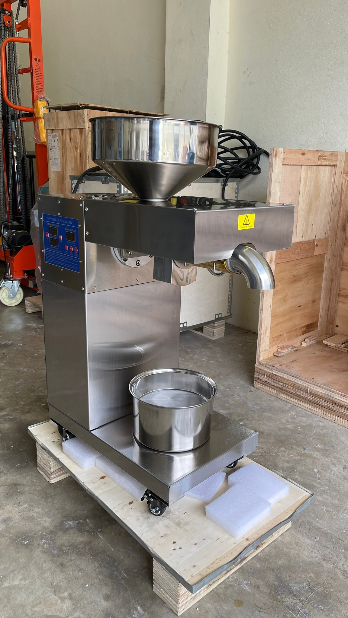 🌈 14881 เครื่องสกัดน้ำมัน ผลิตได้ 15-20 กิโลกรัม/ชม. 1570w รุ่น D06