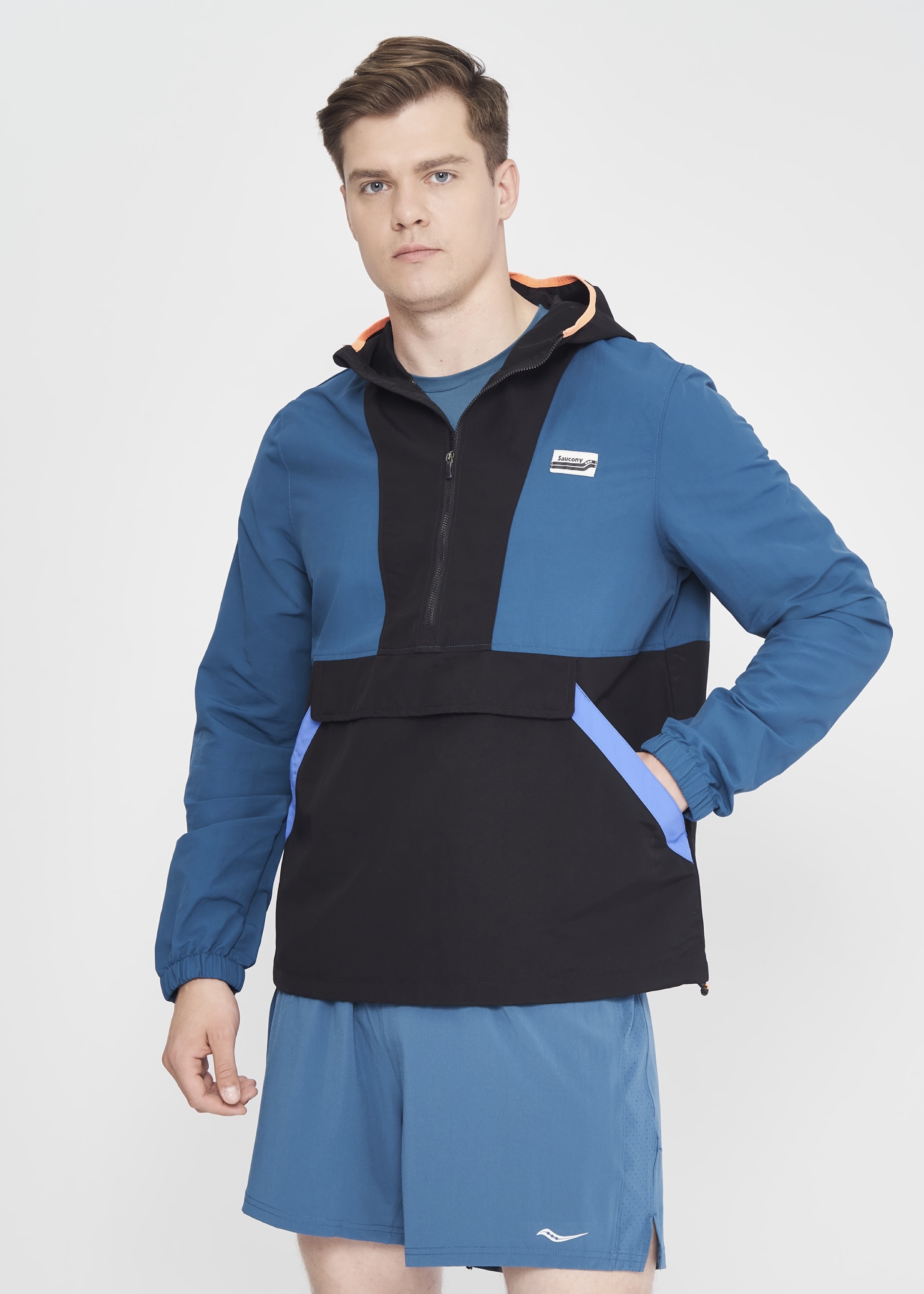 เสื้อ Saucony Track Anorak Jacket (M)