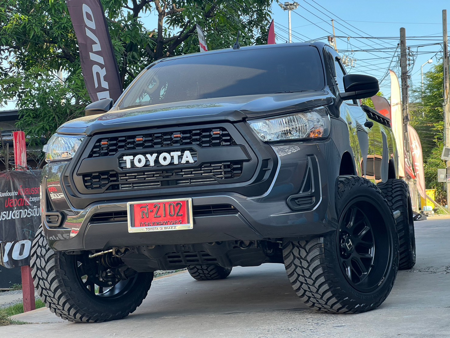TOYOTA REVO หัวเดียว ทรงเมกา ที่ STEP9
