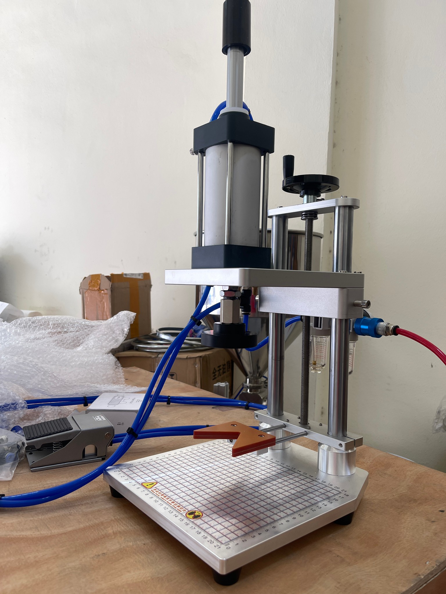 🌈15922 เครื่องกดปิดฝาขวด ขวดน้ำดื่ม ขวดอาหารเสริม ขวดโปรตีน ขวดซอส ขวดน้ำมัน CYT-03