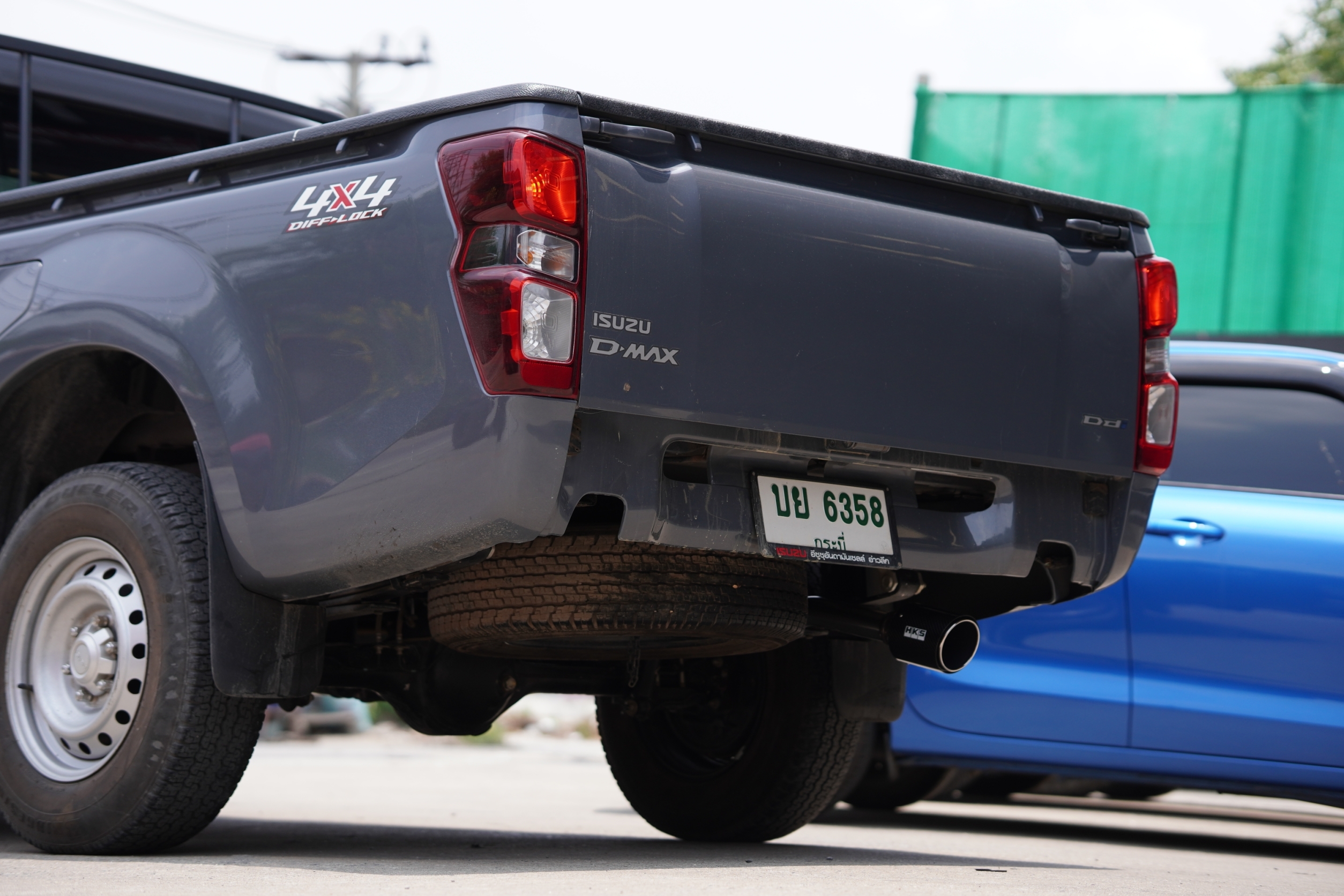 ท่อ HKS ปลายเดี่ยว คาร์บอนใส่ D-MAX ของแท้ที่ STEP9
