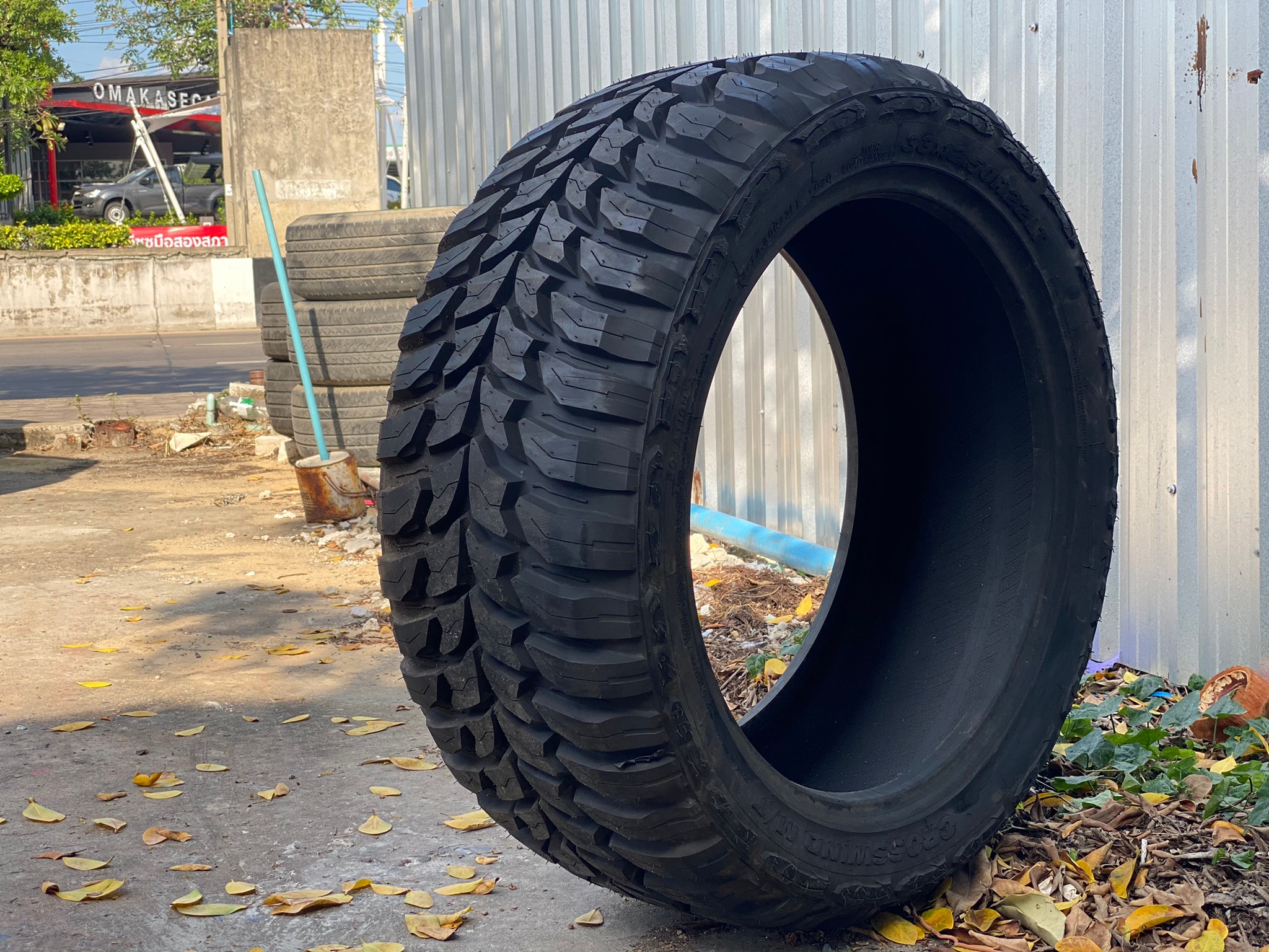 MAGNETIC 22x12 ET-44 CROSSWIND MT 33/12.5R22