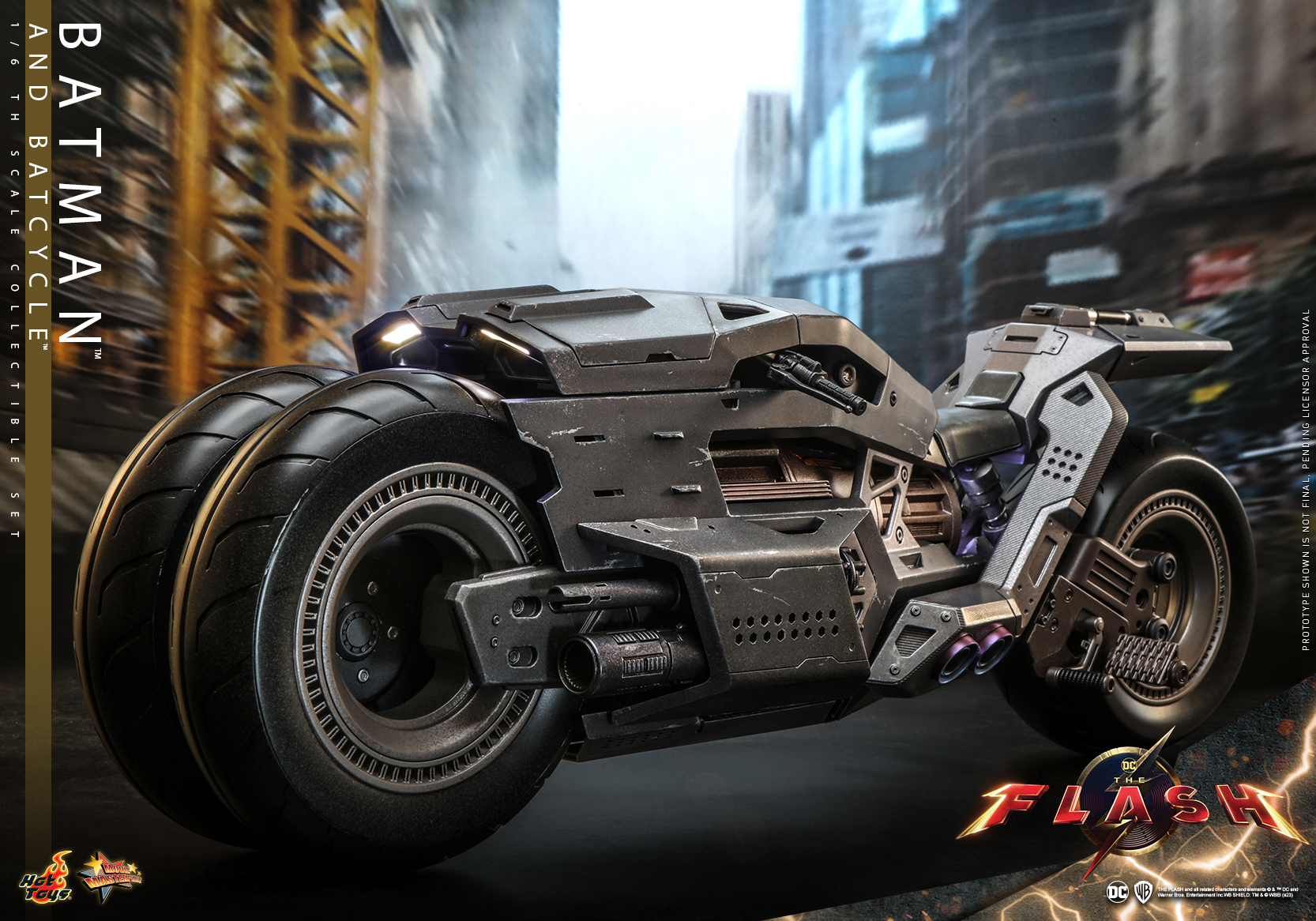 MMS705 - The Flash - 1/6th scale Batman and Batcycle