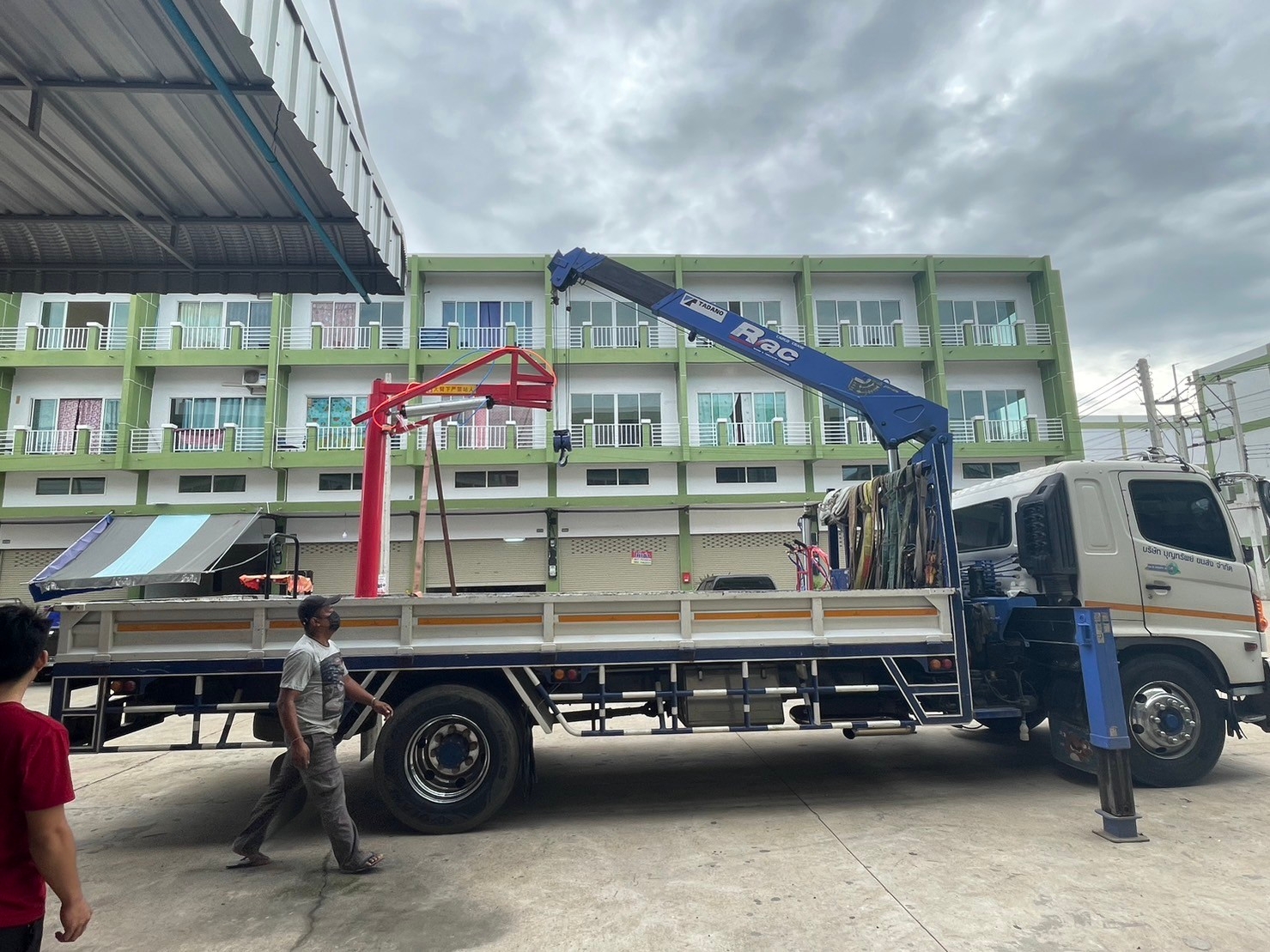 16906 เครื่องจับขับเคลื่อนด้วยลม ช่วยจับถุงปูน ถุงกระสอบ ถุงทราย ช่วยย้ายเข้าออกสะดวก ST-100