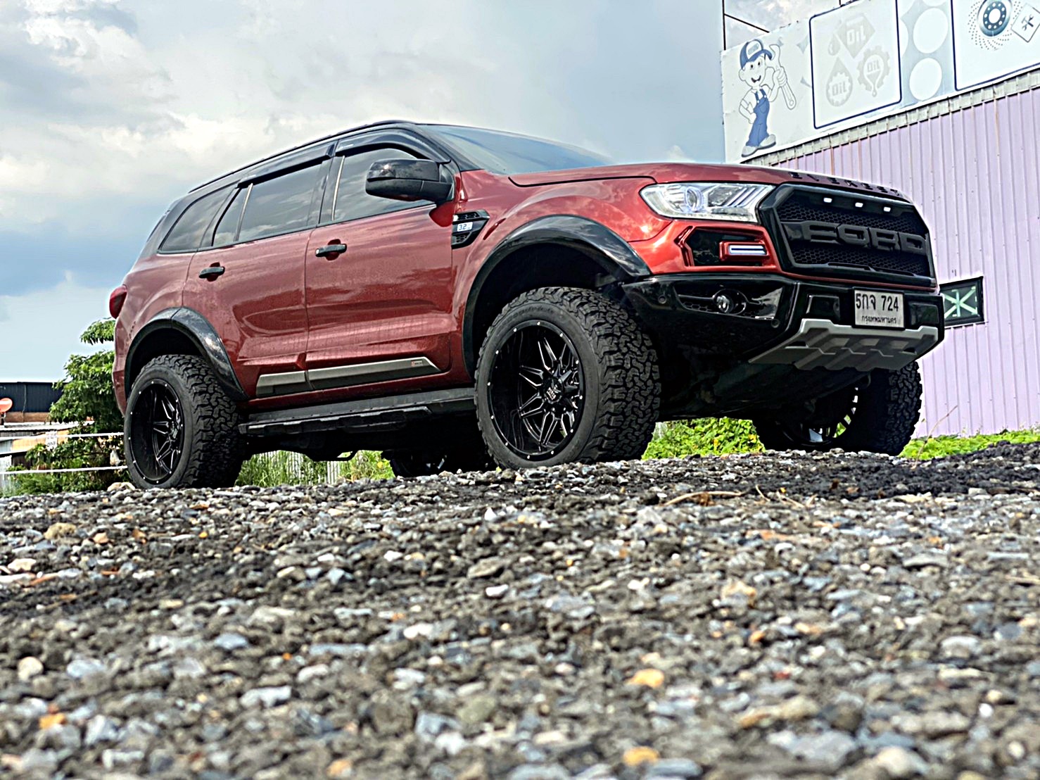 FORD EVEREST จัดทรงเมกาที่ STEP9