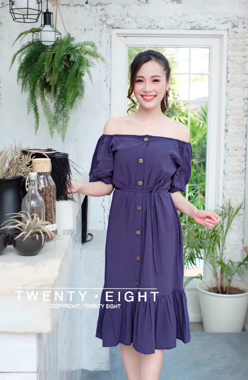 เดรสยาวสีพื้นน่ารัก