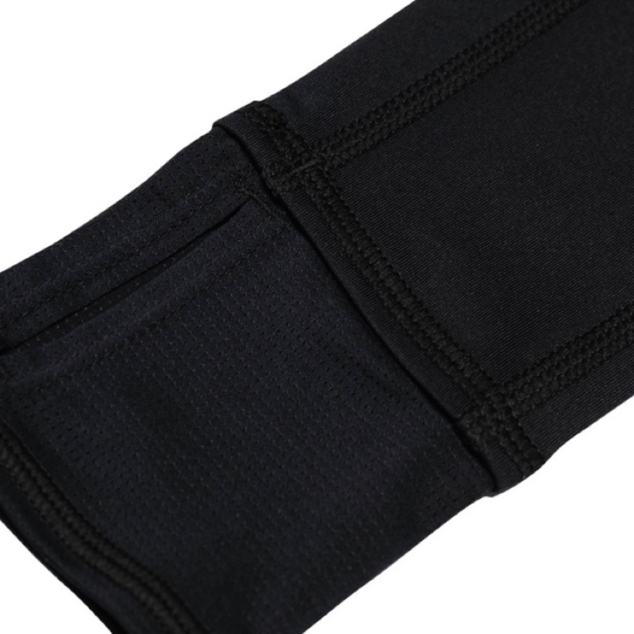 ปลอกแขน Under Armour Arm Sleeve ‘LIMITED’ (S/M)