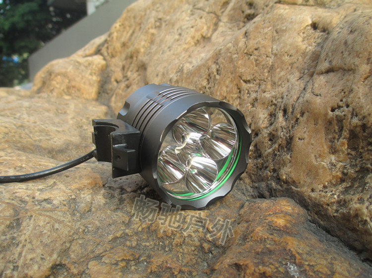 ไฟหน้าจักรยาน CREE XM-L T6 LED 5 ดวง ความสว่าง 6000 Lumen พร้อมแบตเตอรี่ครบชุด (DC)