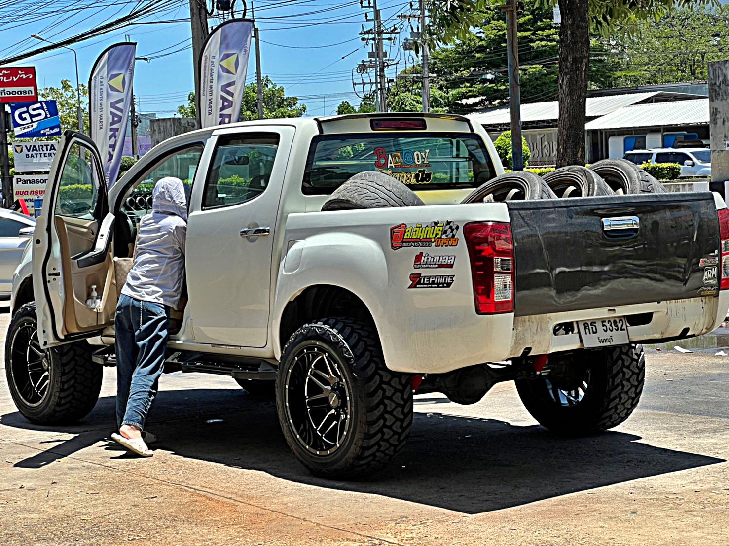 D-MAX_จองคิวมาจากจันทบุรี คันนี้ตัวเตี้ยโหลดเตี้ย จัดทรงเมกาที่ STEP9