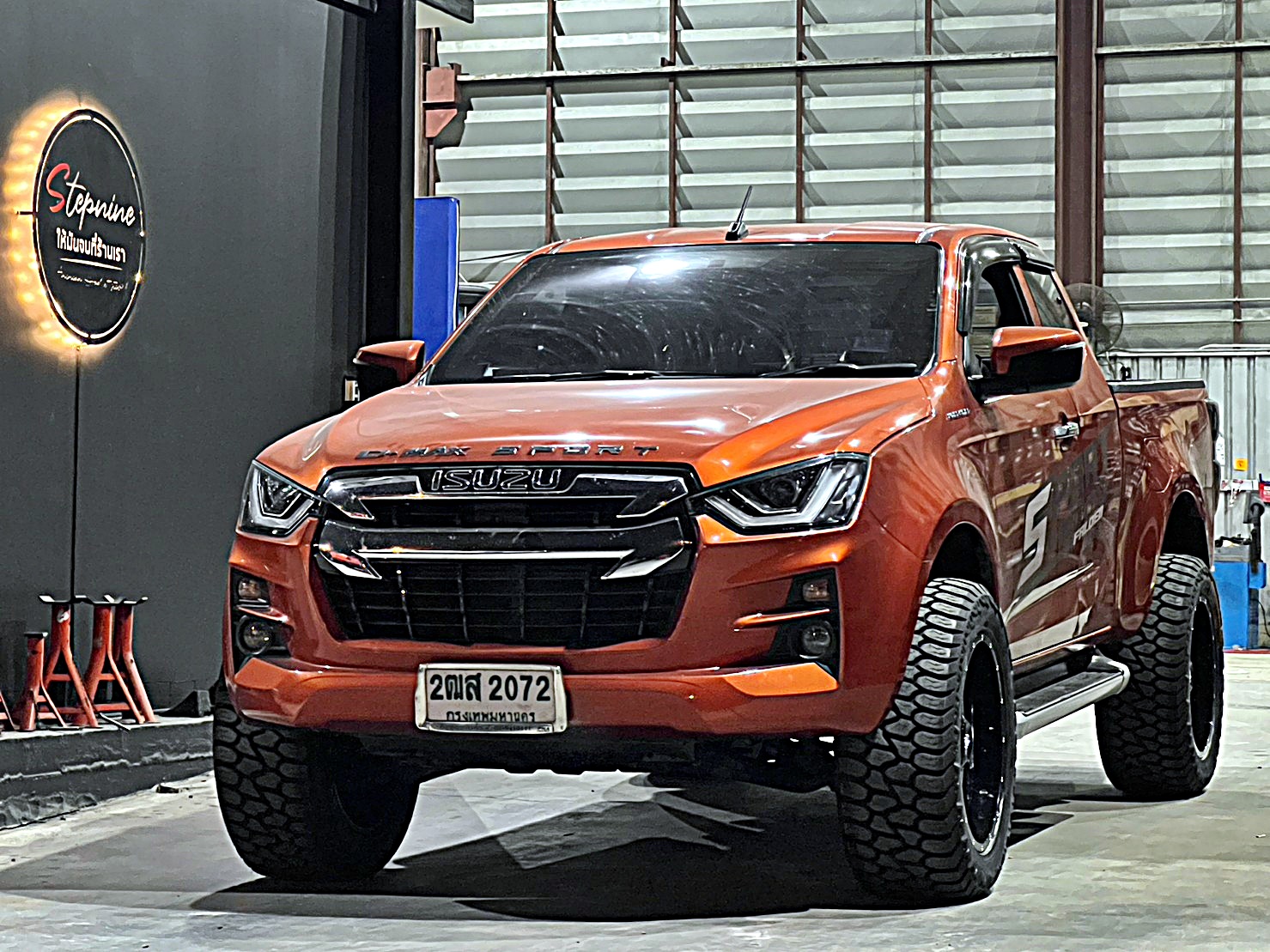 ISUZU D-MAX แต่งทรงเมกาที่ STEP9