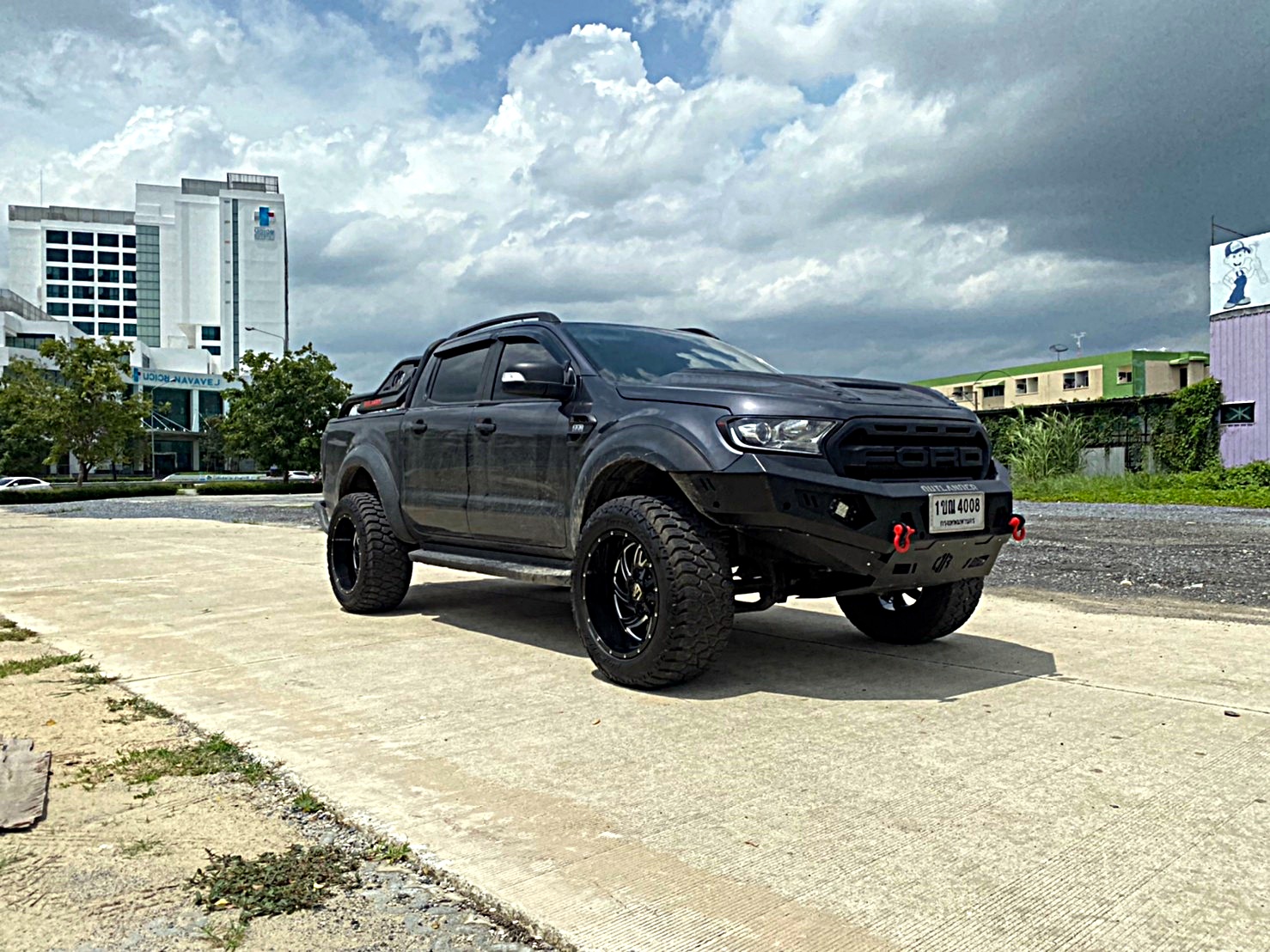 FORD จัดชุดใหม่ ทรงเมกาที่ STEP9