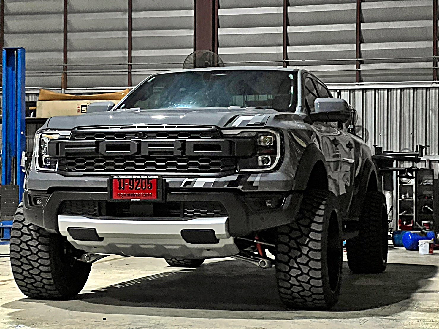 ส่งงาน RAPTOR V6 หล่อจบ ที่ Step9 ล้อแท้ HOSTILE H113