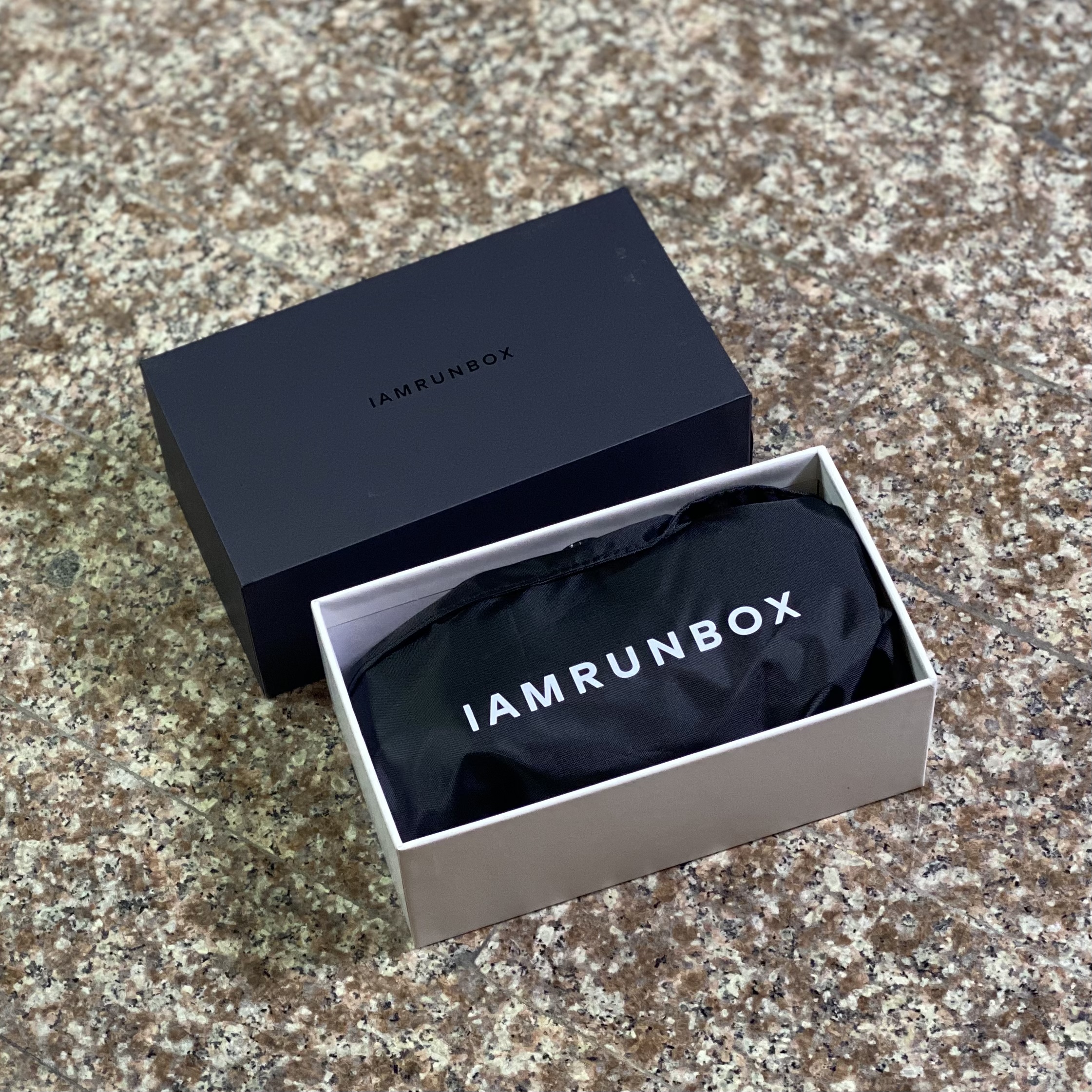 กระเป๋า Iamrunbox Shopping Bag(Pack) ‘EXCLUSIVE’ (24L)