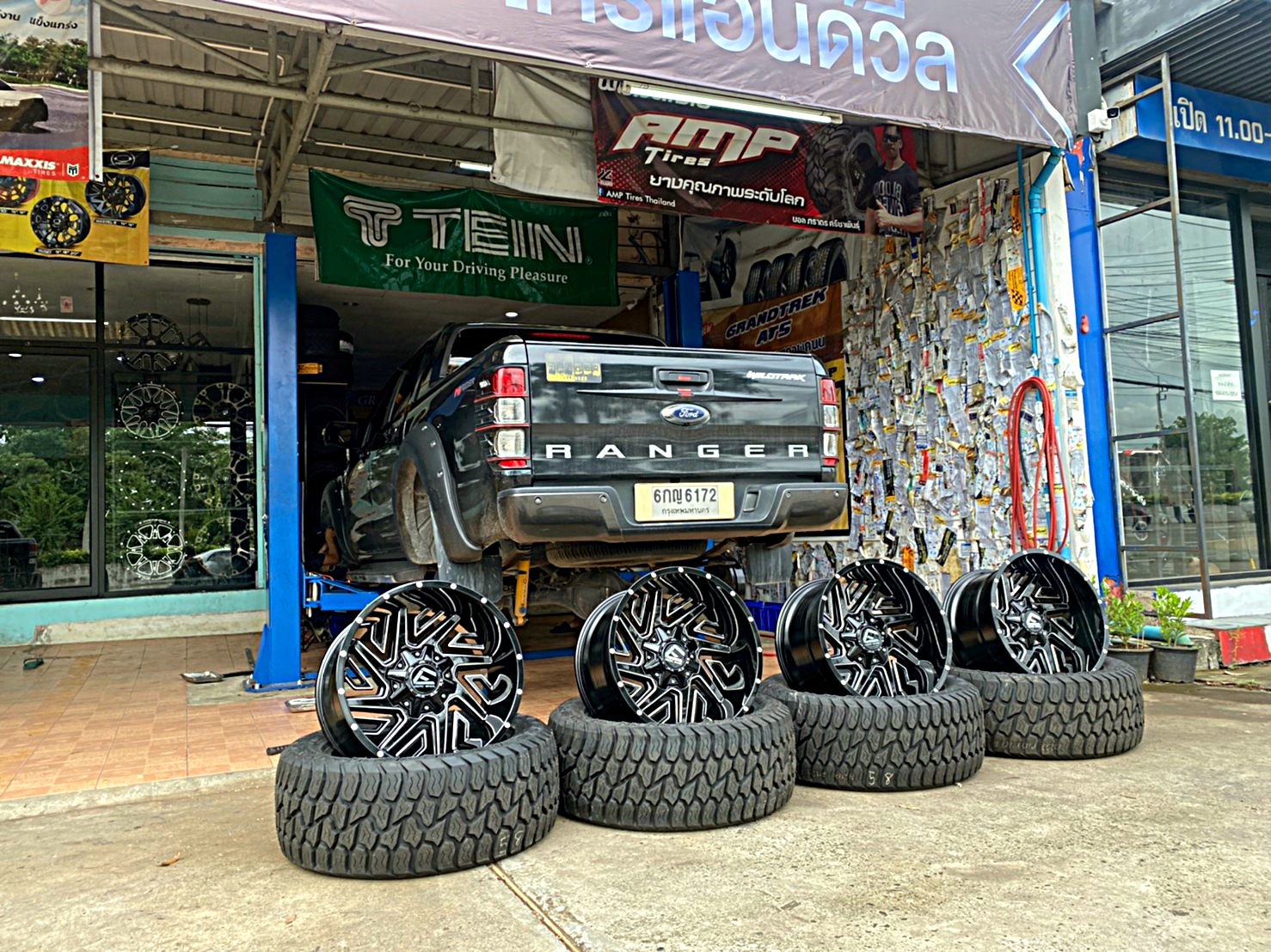 FORD WILDTRAK จัดทรงเมกาที่ STEP9