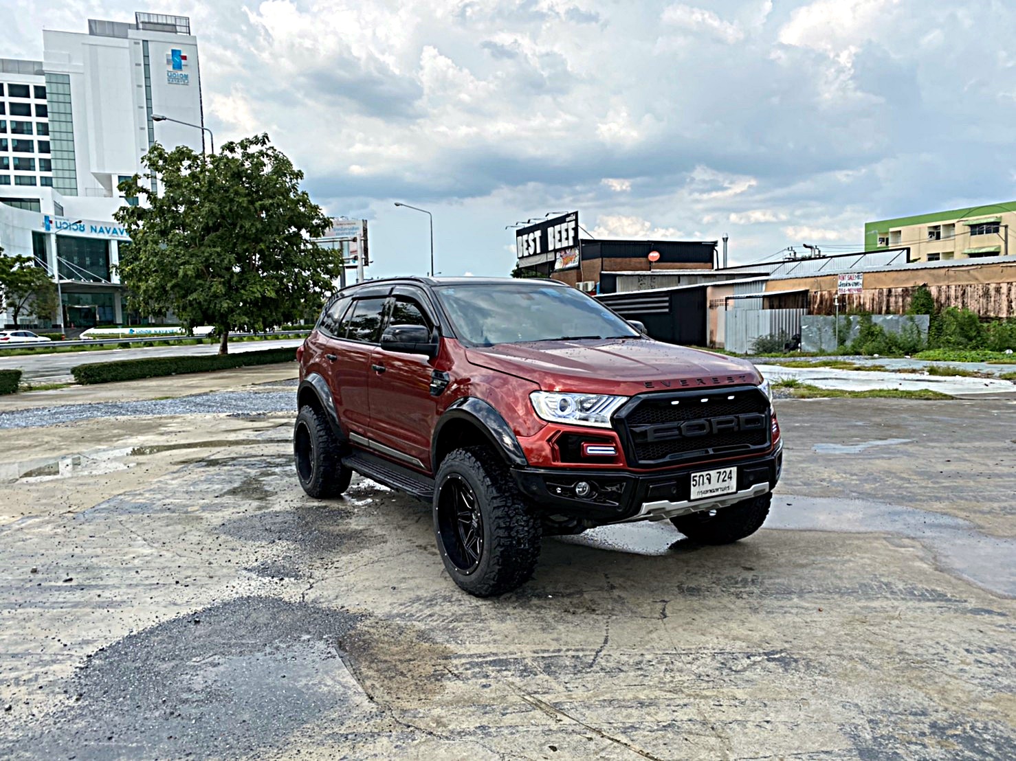 FORD EVEREST จัดทรงเมกาที่ STEP9