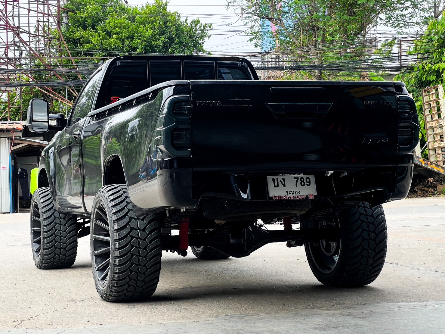 TOYOTA REVO หัวเดียว จองคิวมาจากระนอง แต่งทรงเมกาที่ STEP9