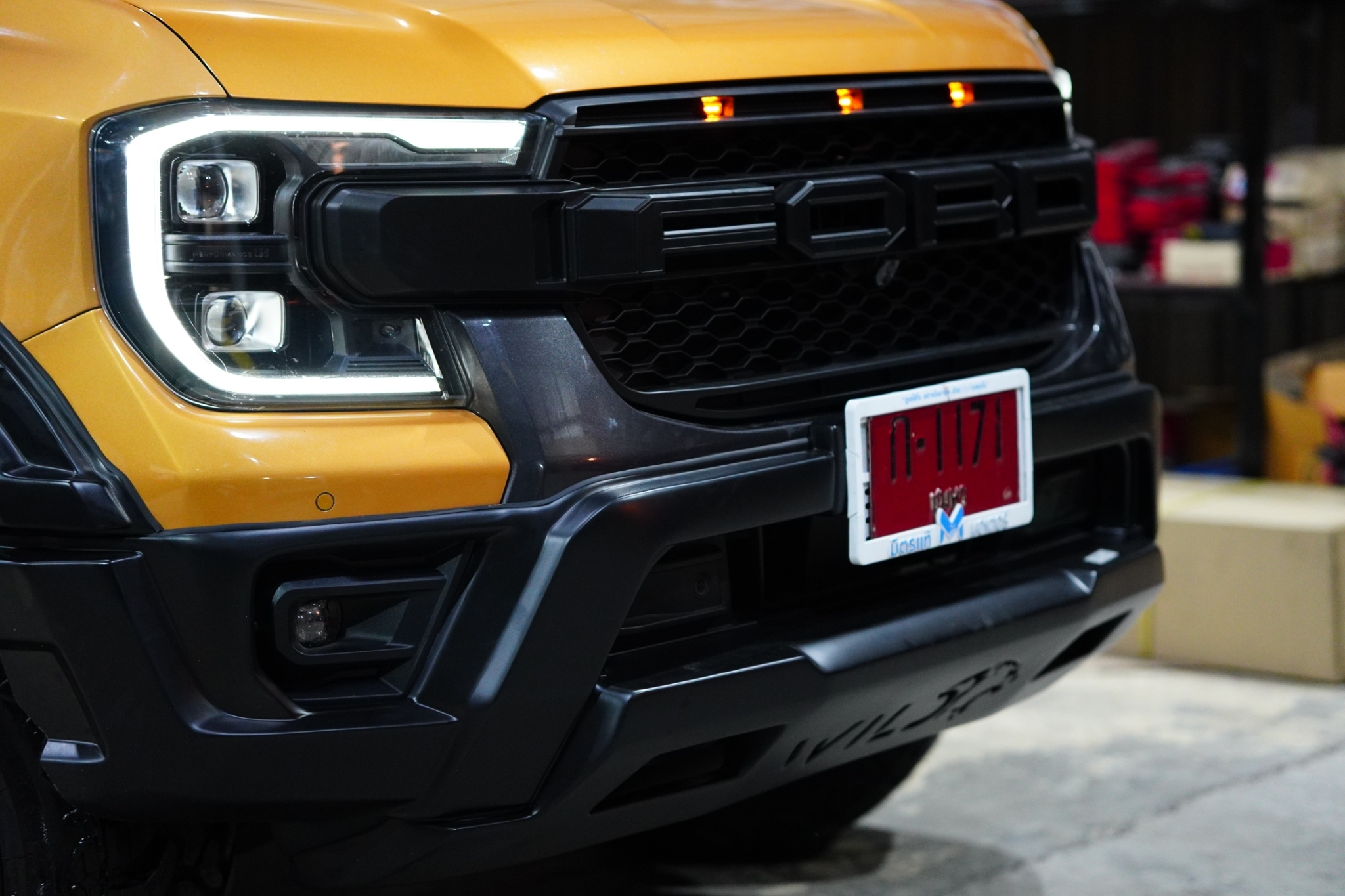 FORD RANGER NEXTGEN จองคิวมาจาก ชุมพร แต่งทรงเมกาที่ STEP9