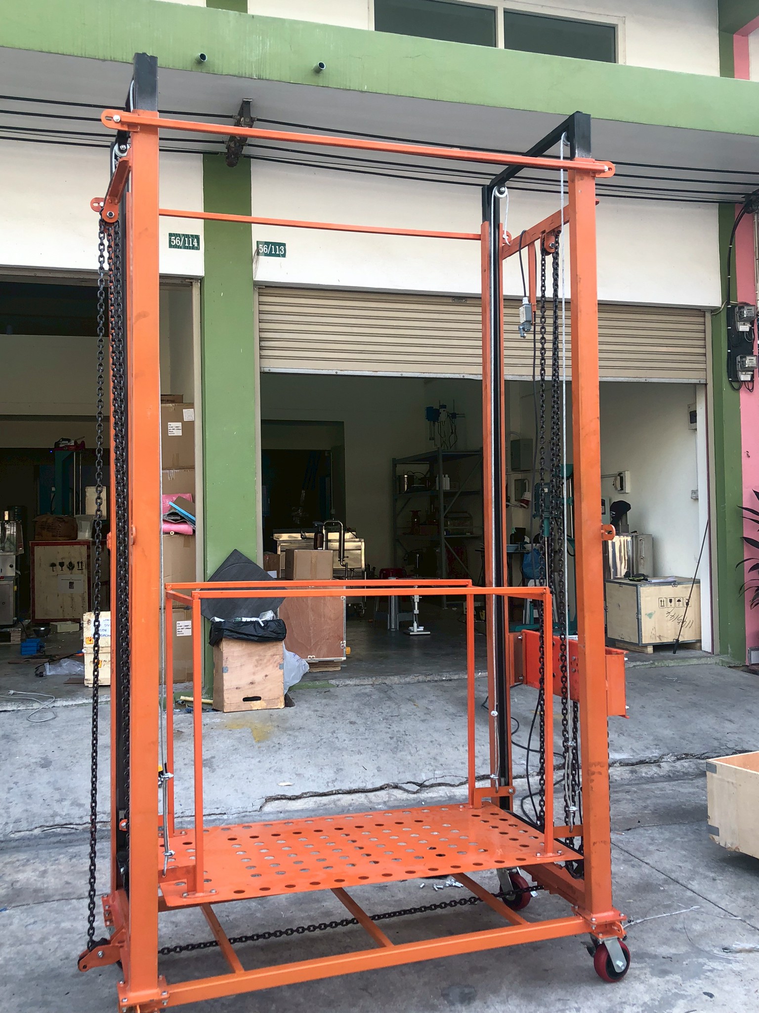 นั่งร้านไฟฟ้าแบบเคลื่อนย้าย - ยกง่าย สะดวกทุกงาน Electric Mobile Scaffold