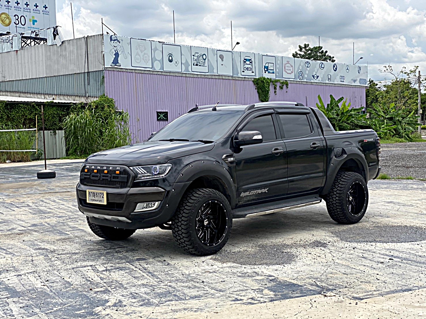 FORD WILDTRAK จัดทรงเมกาที่ STEP9