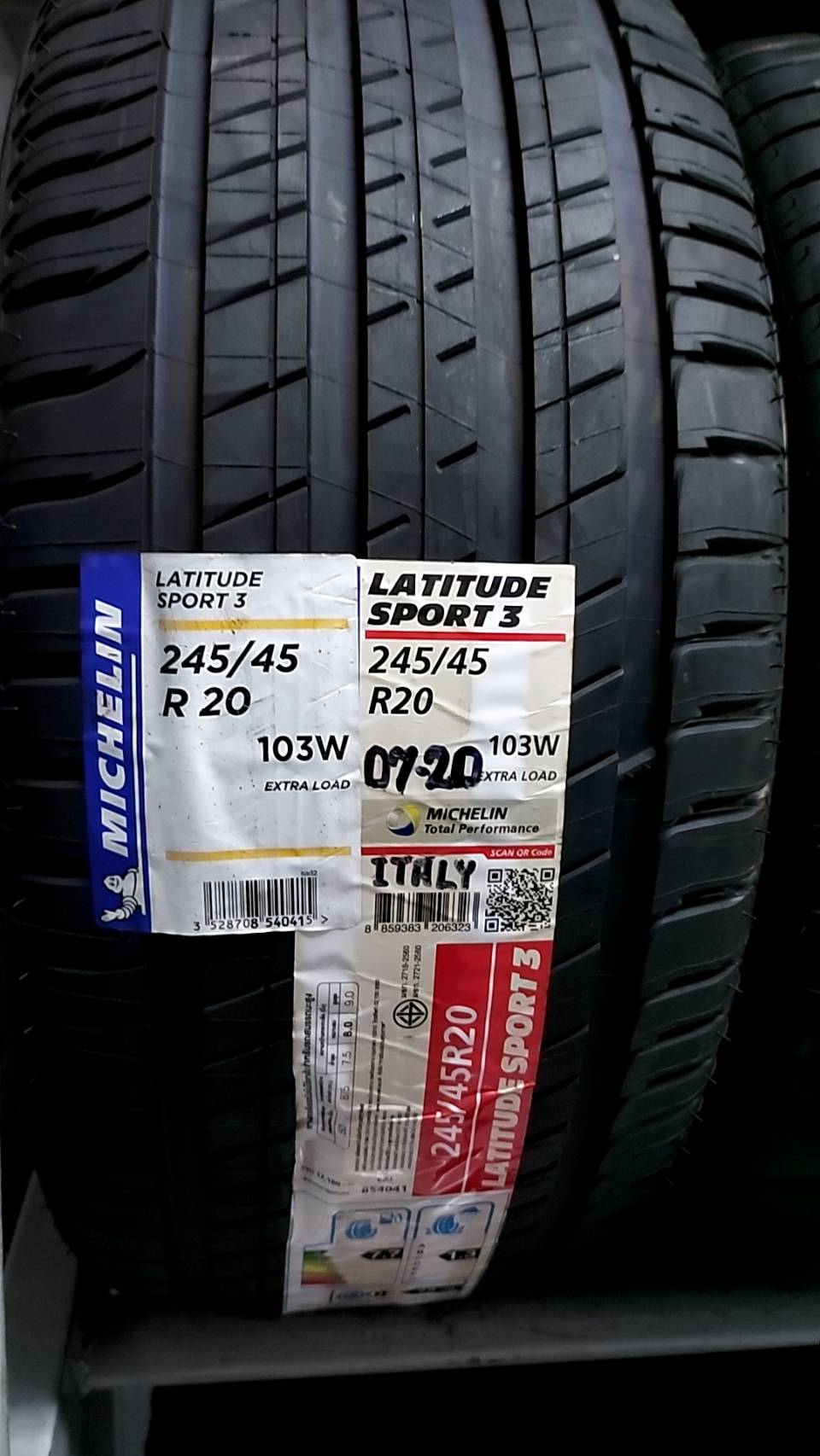 MICHELIN_LATITUDESPORT3 245/45-20 ราคาพิเศษที่ STEP9
