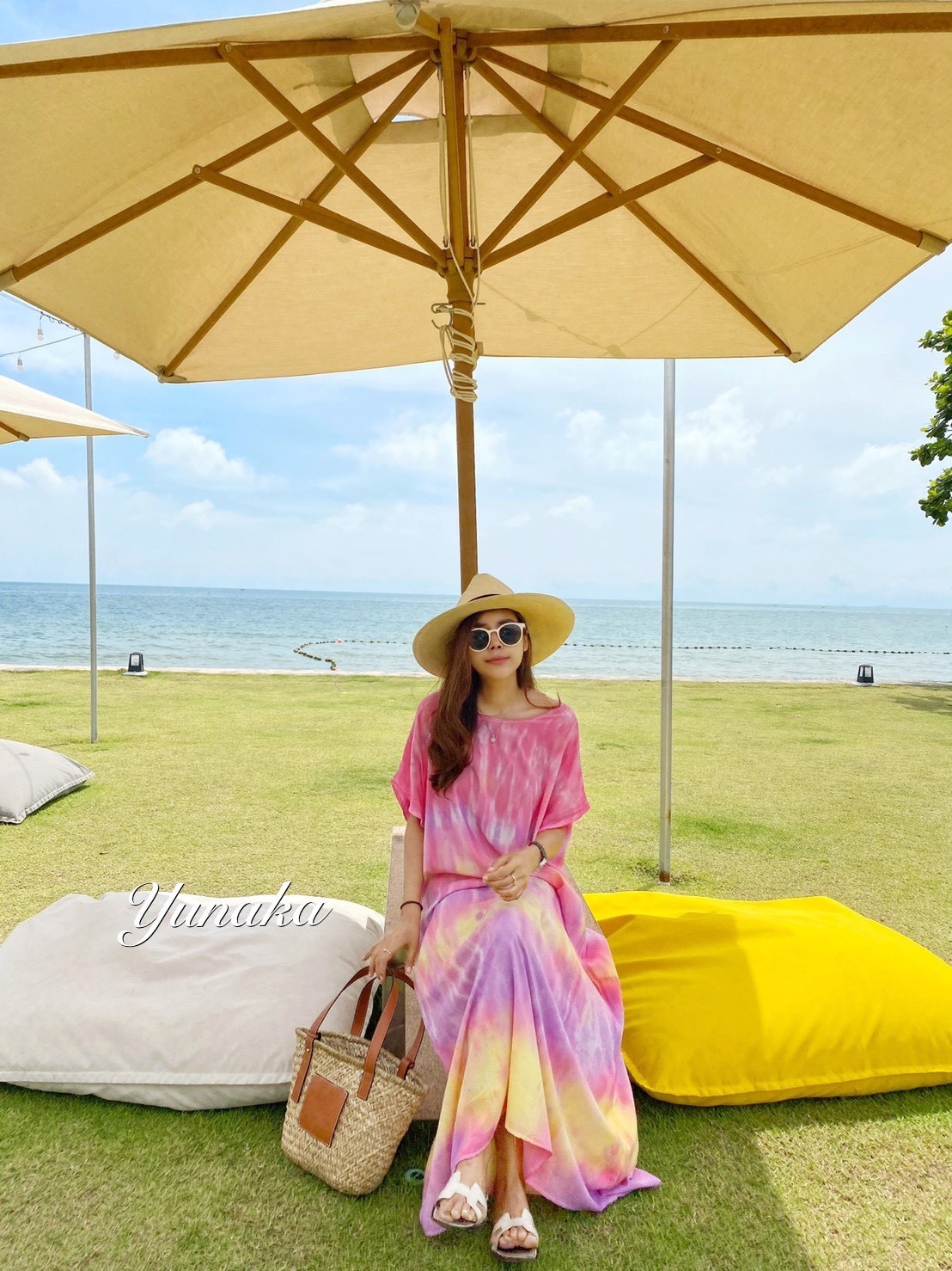 เดรสมัดย้อม