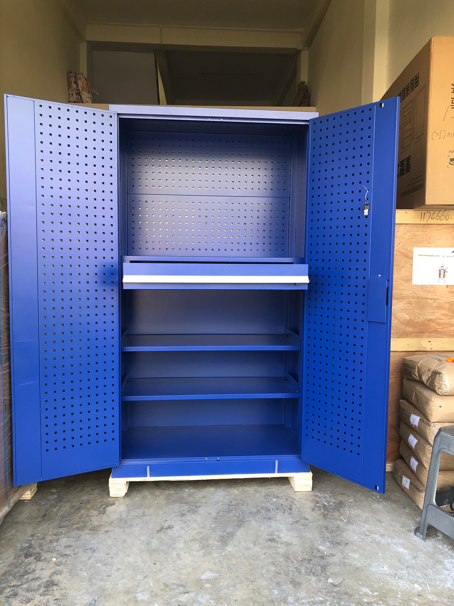 ตู้เก็บเครื่องมืออเนกประสงค์ บานประตูคู่ เก็บอะไหล่ เครื่องมือช่าง รุ่น SSM-01