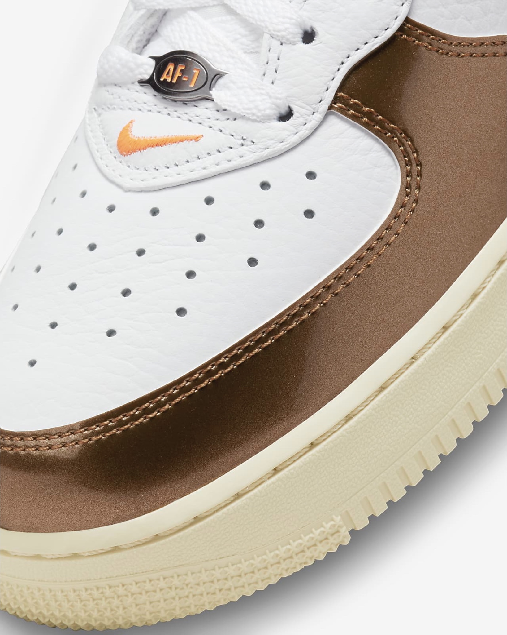 รองเท้า Nike Air Force 1 Mid ‘Ale Brown’ (M9/9.5/10/12US)