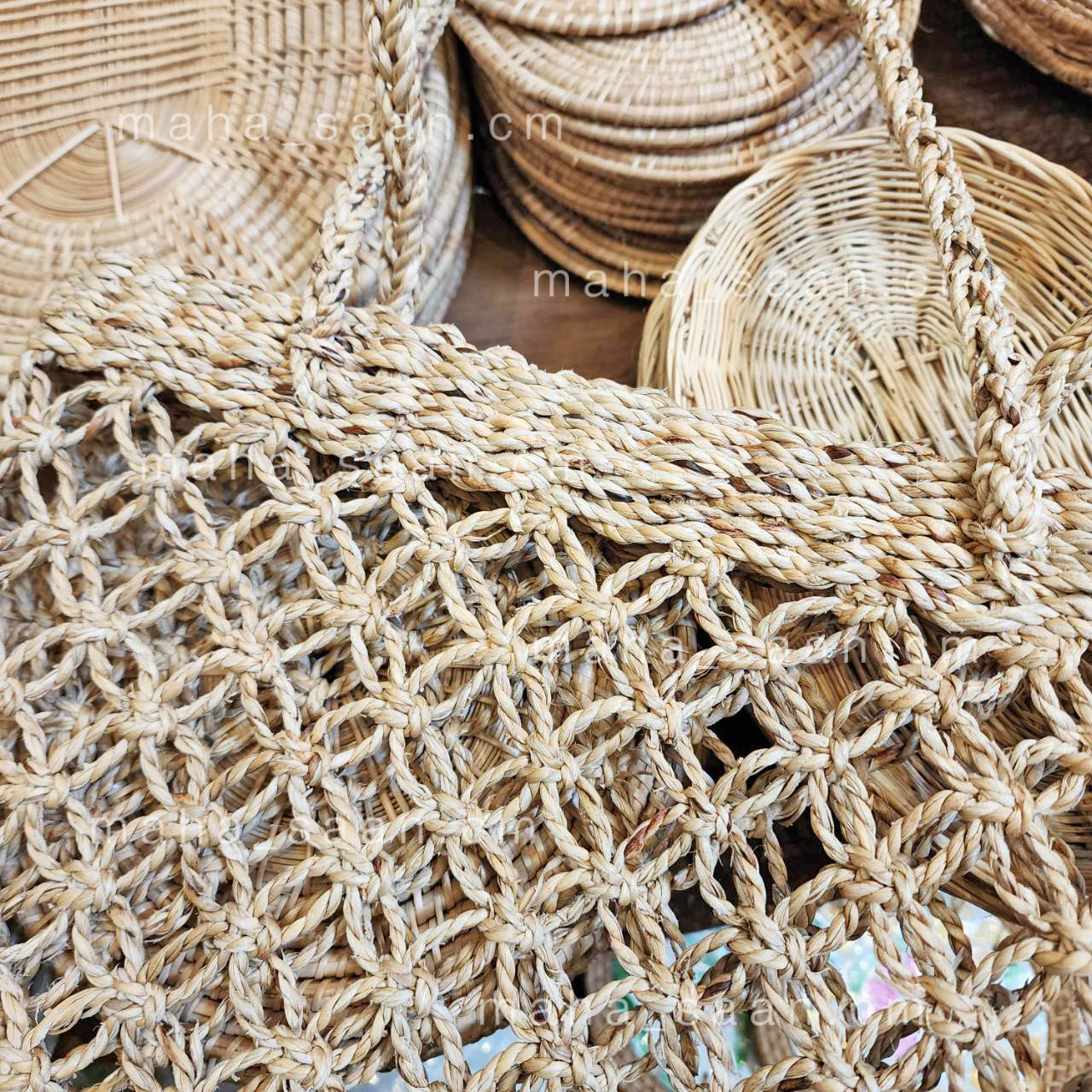 กระเป๋าสานผักตบชวา โปร่ง สะพาย ไปเที่ยว 🥓