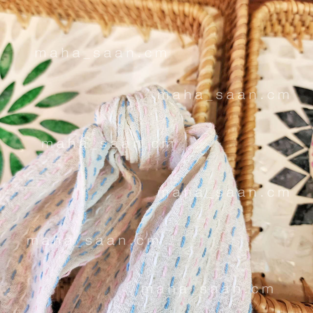 กระเป๋าผ้าย่าม คละลาย ทรงhobo ดีไซส์สวย ใส่ของได้เอนกประสงค์ 🍿