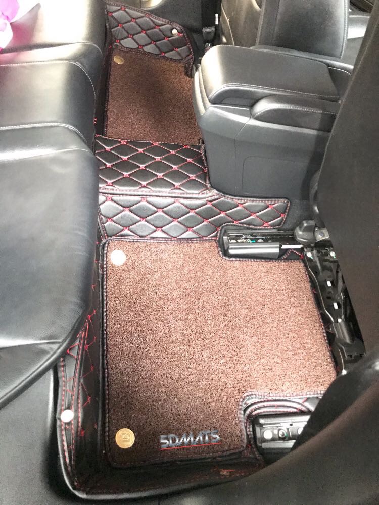 พรมปูพื้นรถยนต์ 7D HONDA CIVIC FK 5ประตู ปี2017-21 สีดำด้ายแดง +ใยสีน้ำตาลเข้ม เข้ารูป เต็มคัน