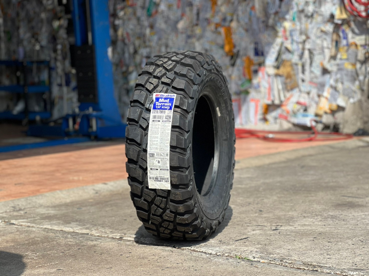 BF GOODRICH KM3 215/75-15 ราคาถูกที่ STEP9