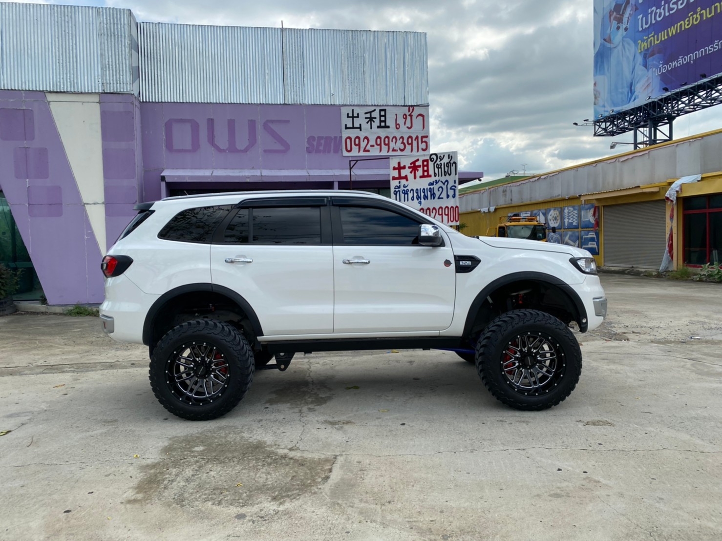 FORD EVEREST ยก6นิ้ว จัด FULLSET ที่ STEP9