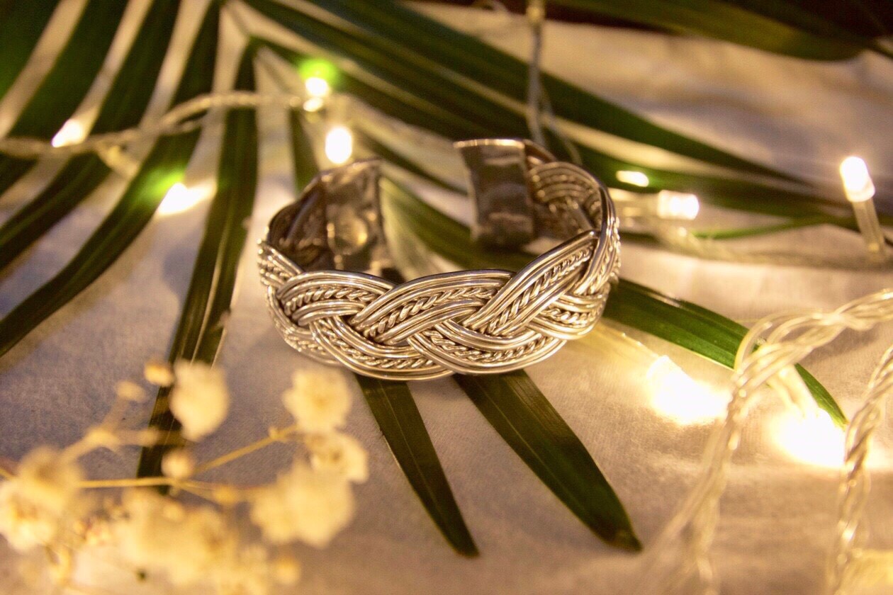 กำไลอัลลอย ลายเปียถัก