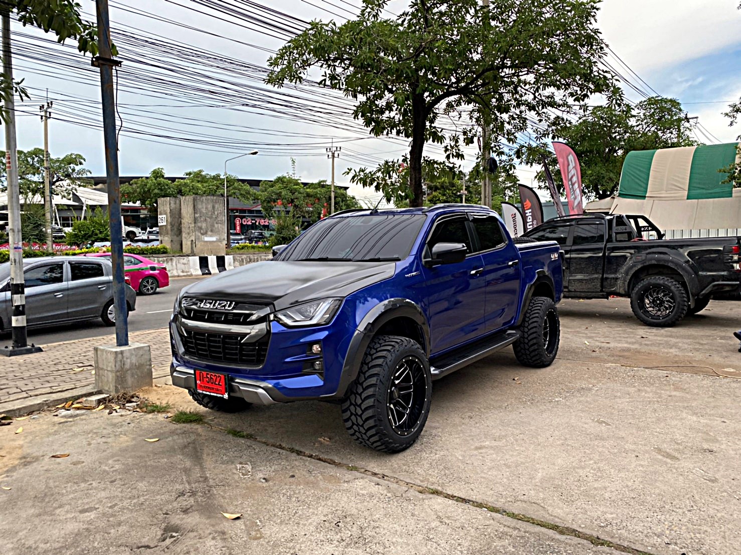 D-MAX ทรงเมกา จัดชุดหล่อที่ STEP9