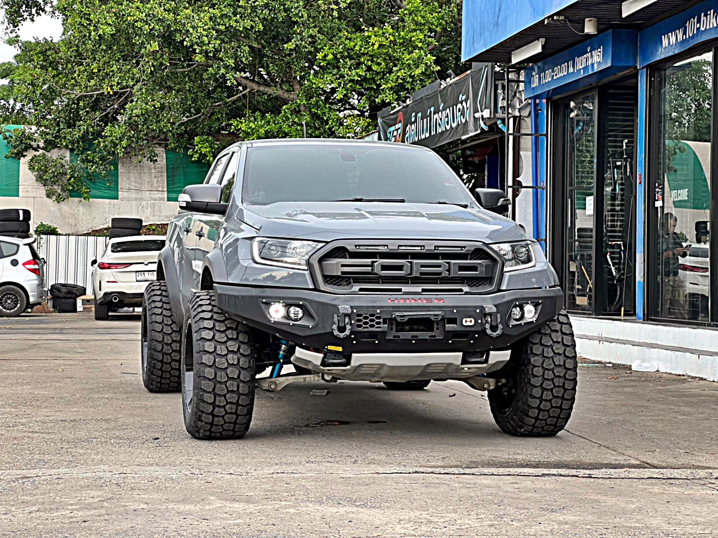 FORD_RAPTOR_ทรงเมกา ที่ STEP9
