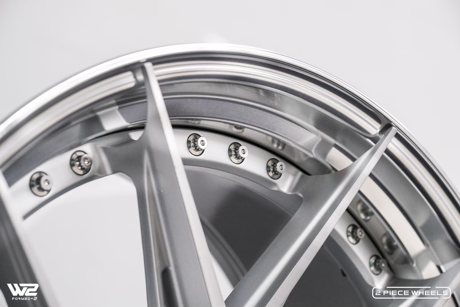 ล้อแท้ W2C ล้อ2ชิ้นขอบ20 ชุดละ 66,000 บาท ที่ STEP9