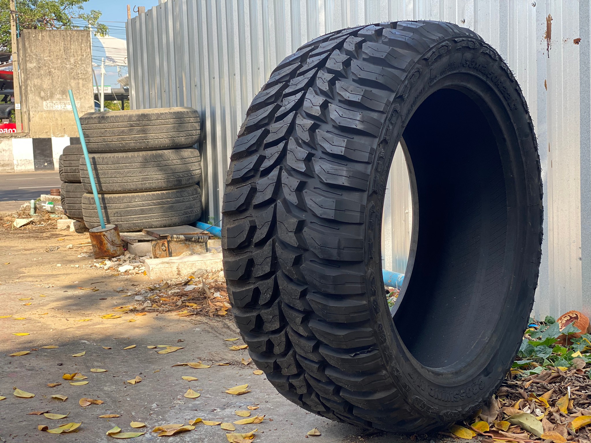 MAGNETIC 22x12 ET-44 CROSSWIND MT 33/12.5R22